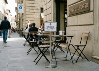 Consiglio di Stato: le Occupazioni Suolo Pubblico “Covid” restano concessioni e prevale la tutela della sicurezza stradale