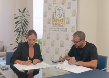 PARI OPPORTUNITÀ, SIGLATO PROTOCOLLO D’INTESA TRA ANCI ABRUZZO E COMMISSIONE REGIONALE PER LE PARI OPPORTUNITÀ BIONDI: “DAI COMUNI UNA SPINTA CONCRETA PER RAFFORZARE LA PARITÀ E LA PARTECIPAZIONE DELLE DONNE ALLA VITA PUBBLICA”
