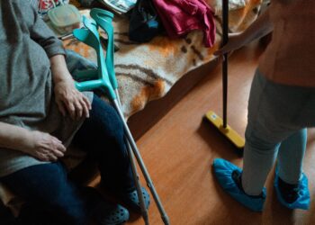 Caregiver familiari: contributo fino a 1.200 euro a trimestre